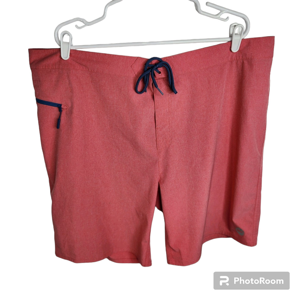 Vineyard Vines Board Shorts Men's Size 42